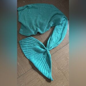 Mermaid tail blanket